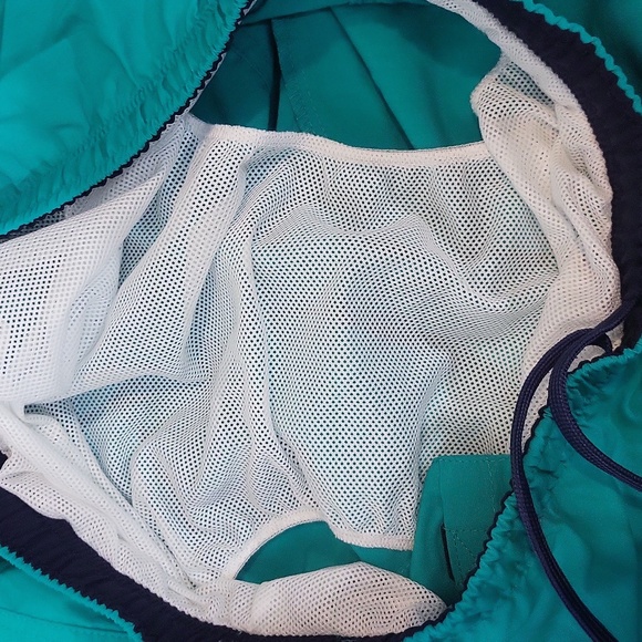 L.L.Bean Green Pull-on Nylon Swim Shorts w/ Netted Interior & Drawstring Waist - Picture 8 of 14